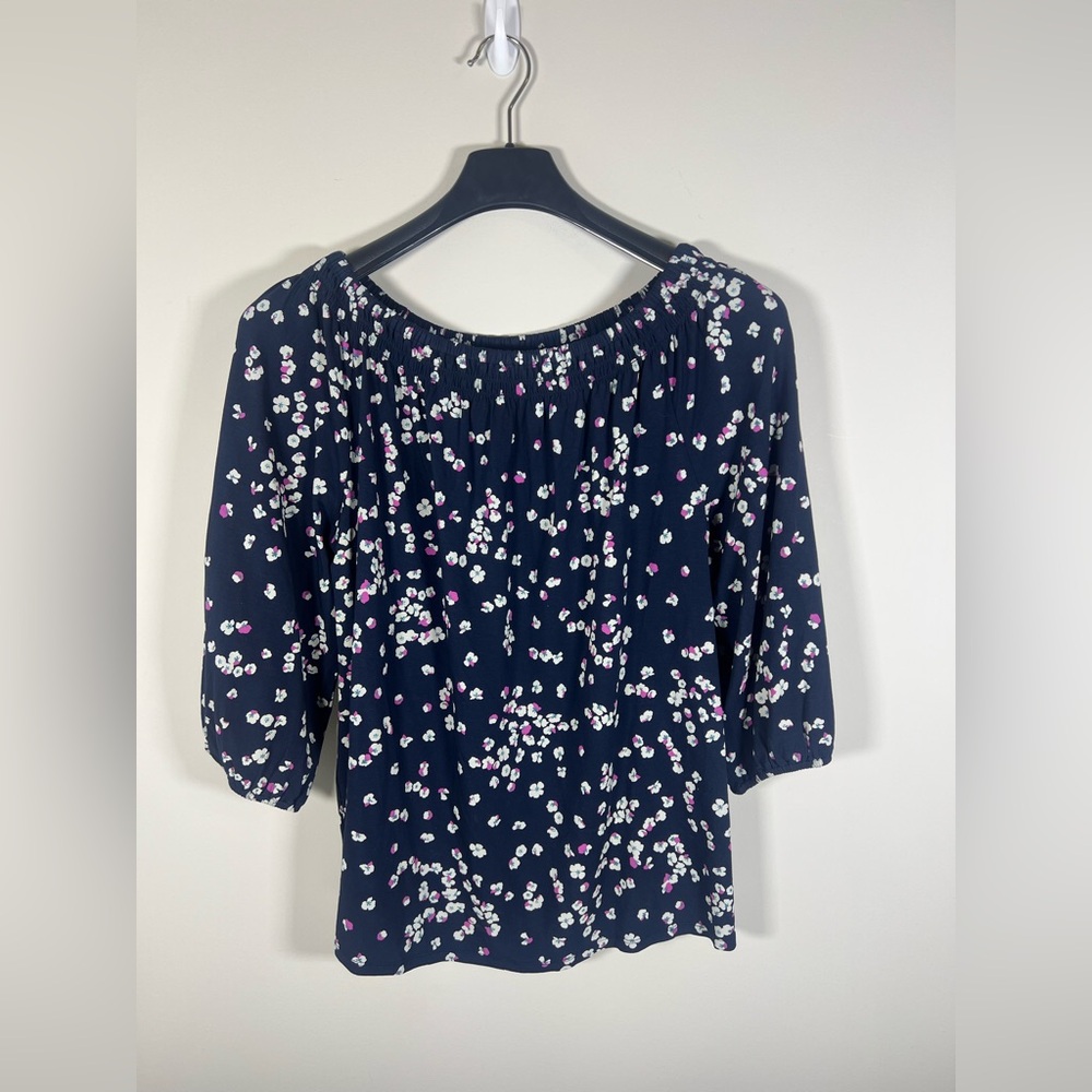 J JILL Convertible Shoulder Smocked Neck Top Blouse Navy Floral Size Large - Picture 5 of 8